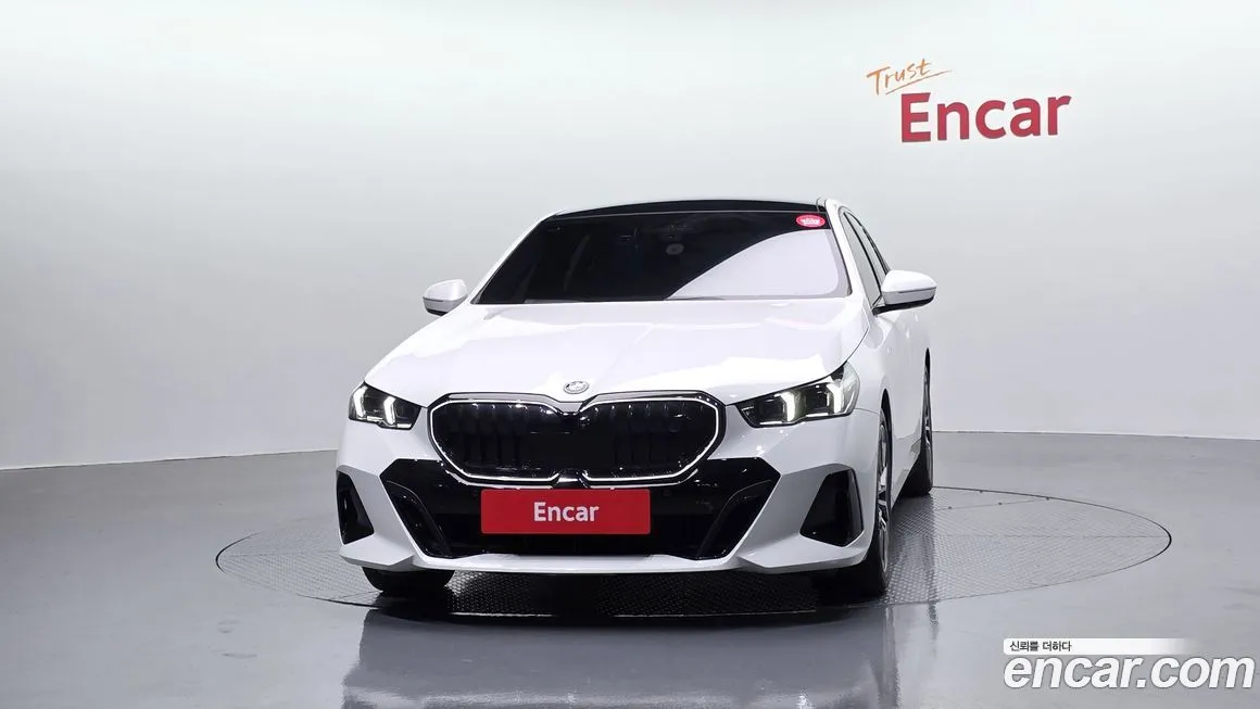 BMW i5 — фото 5