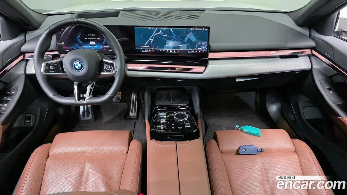 BMW i5 — фото 8
