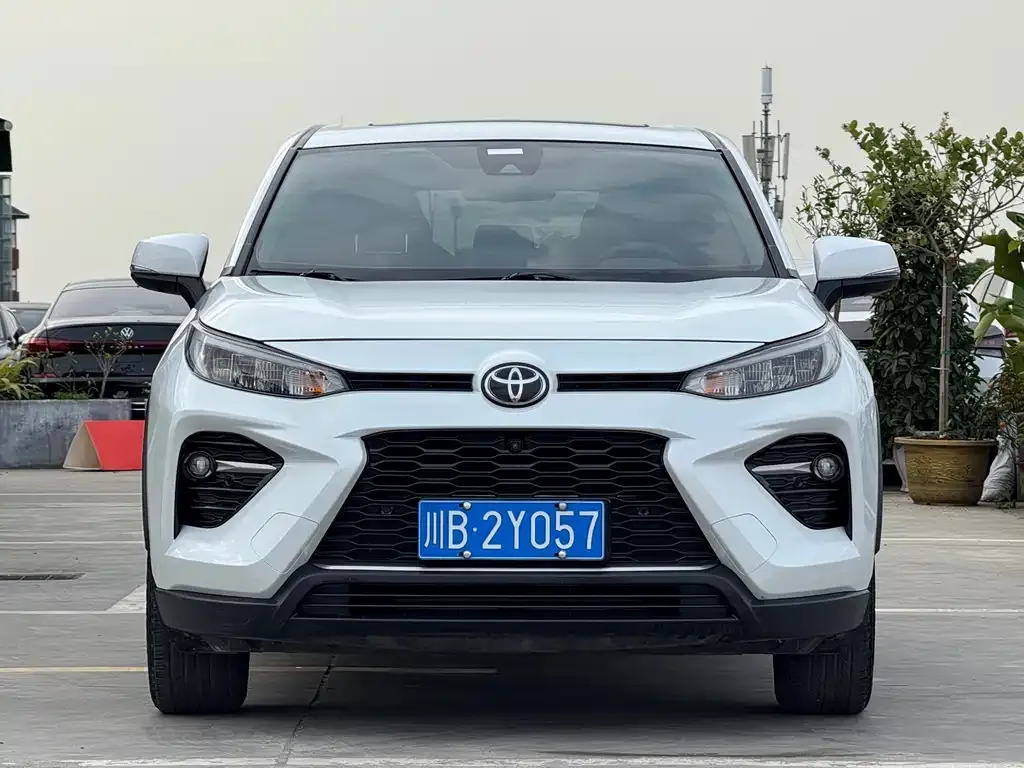 Toyota Wildlander — фото 3