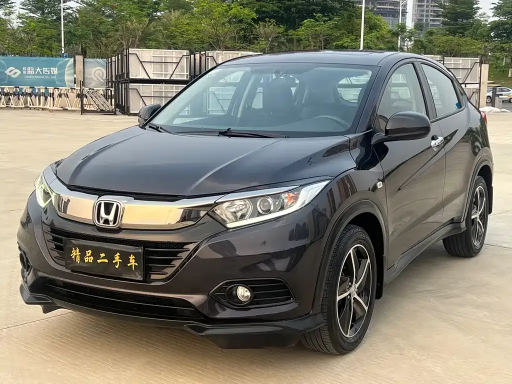 Honda Vezel — фото 1