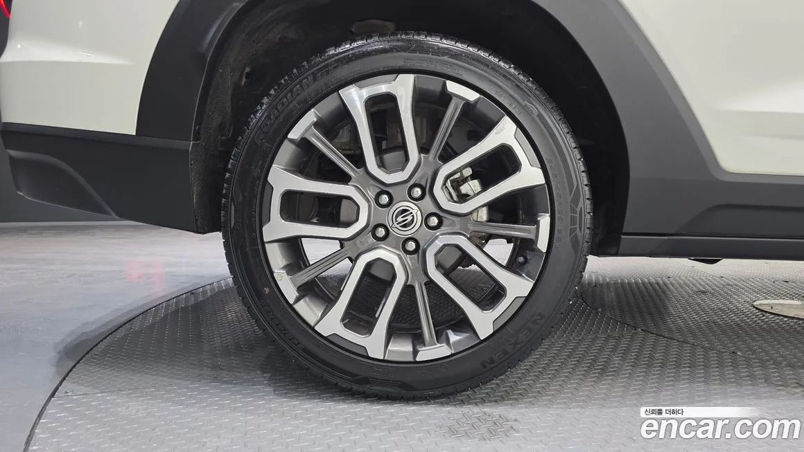KG Mobility (Ssangyong) Torres — фото 9