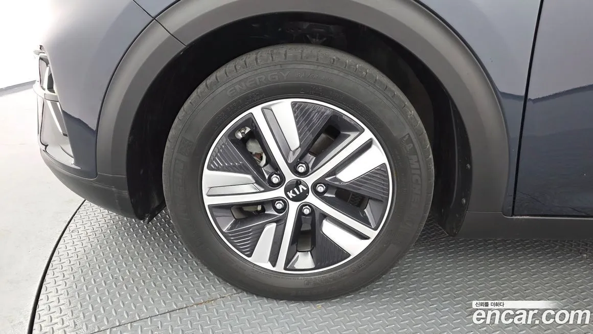 Kia Niro 2021 из KR, фото 3