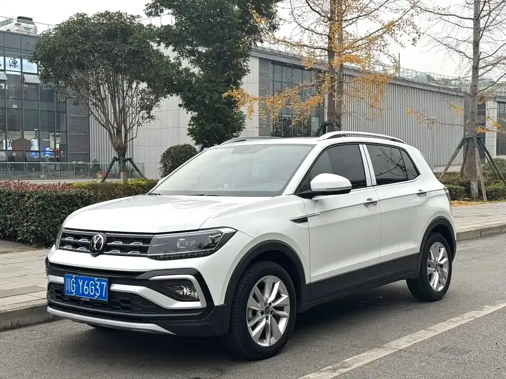 Volkswagen T-Cross — фото 1