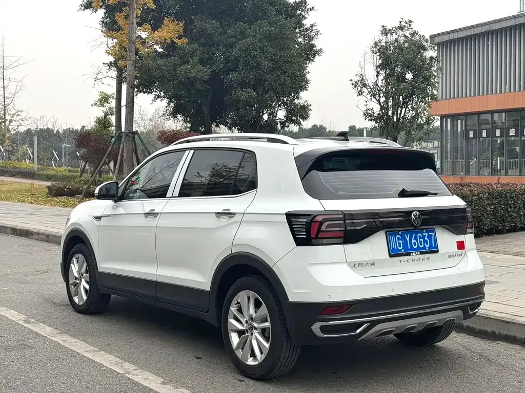 Volkswagen T-Cross — фото 9