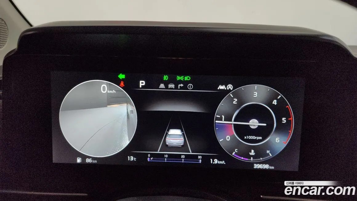 Kia Carnival — фото 10