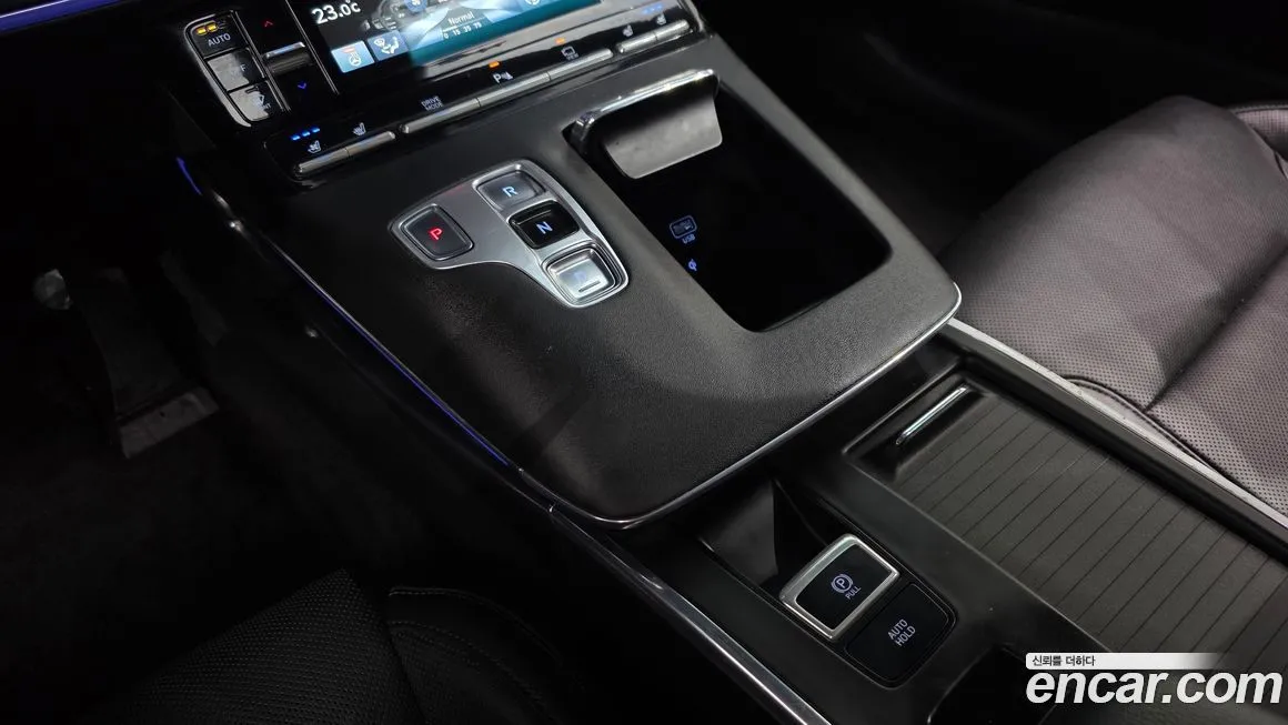 Hyundai Grandeur 2022 из KR, фото 2