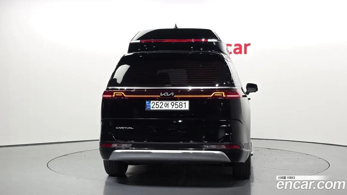 Kia Carnival 2022 из KR, фото 2