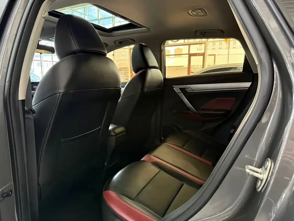 Geely Binyue 2022 из CN, фото 4