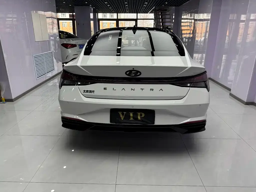 Hyundai Elantra 2023 из CN, фото 4