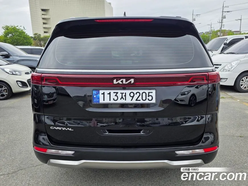 Kia Carnival — фото 7