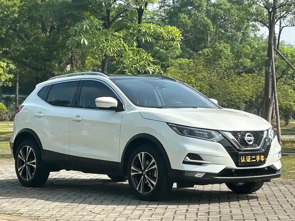 Nissan Qashqai — фото 7