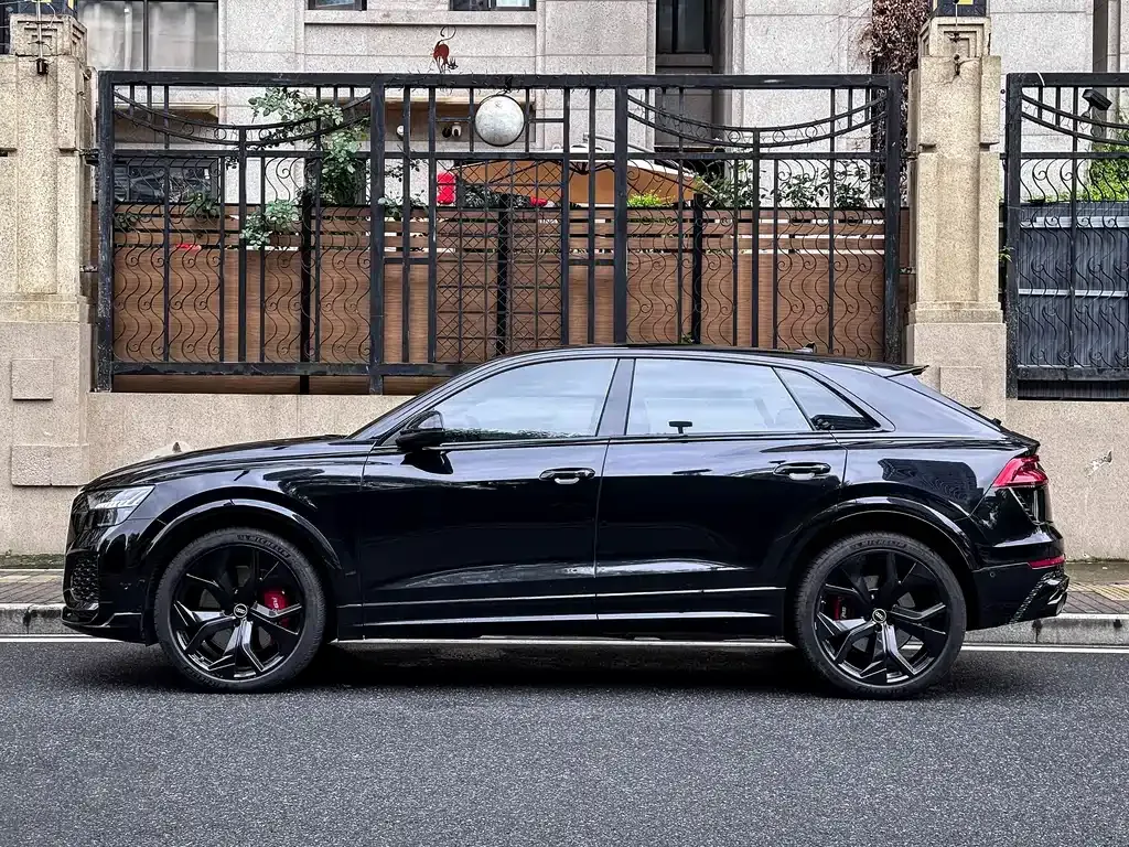 Audi RS Q8 2021 из CN, фото 6