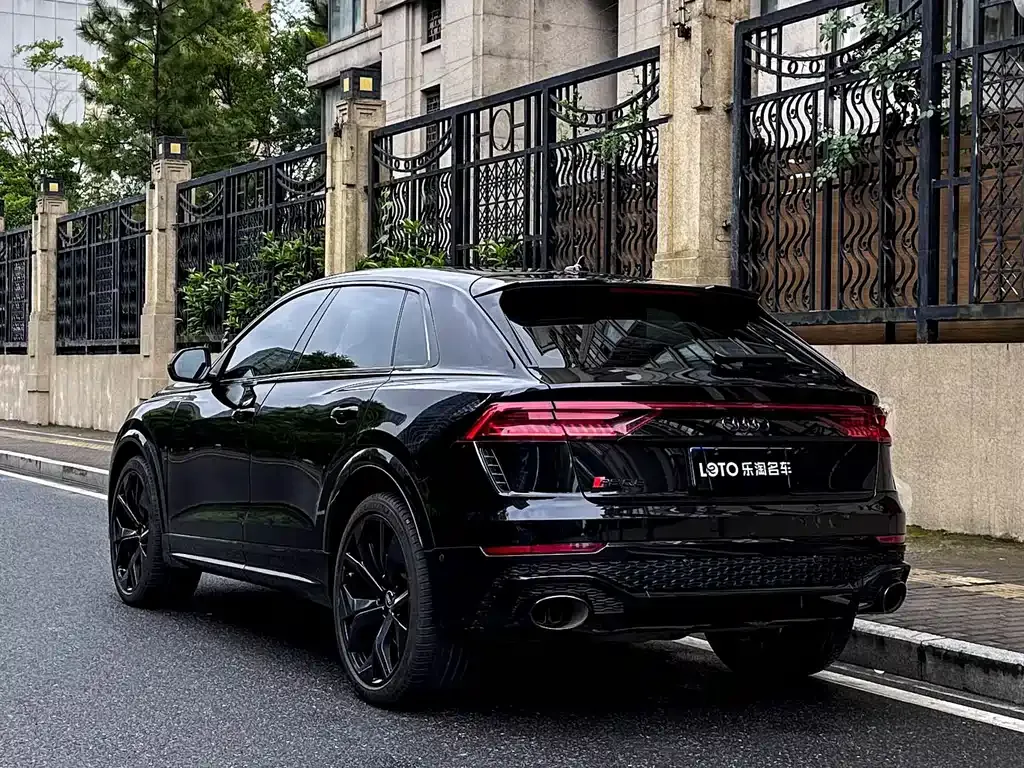 Audi RS Q8 2021 из CN, фото 9
