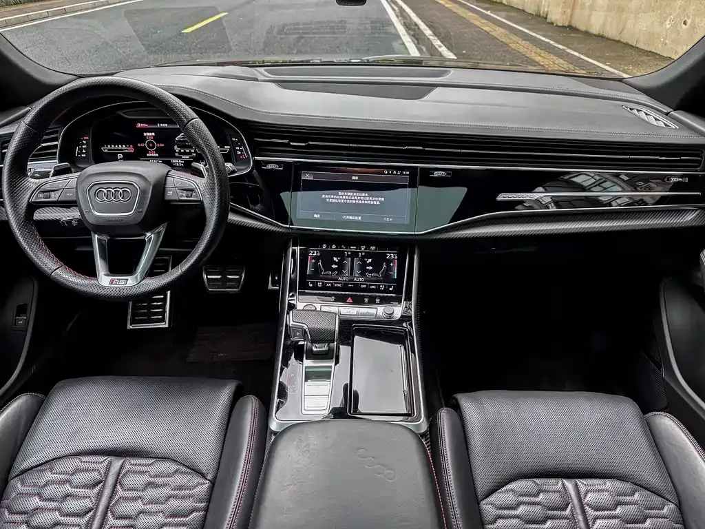 Audi RS Q8 2021 из CN, фото 5
