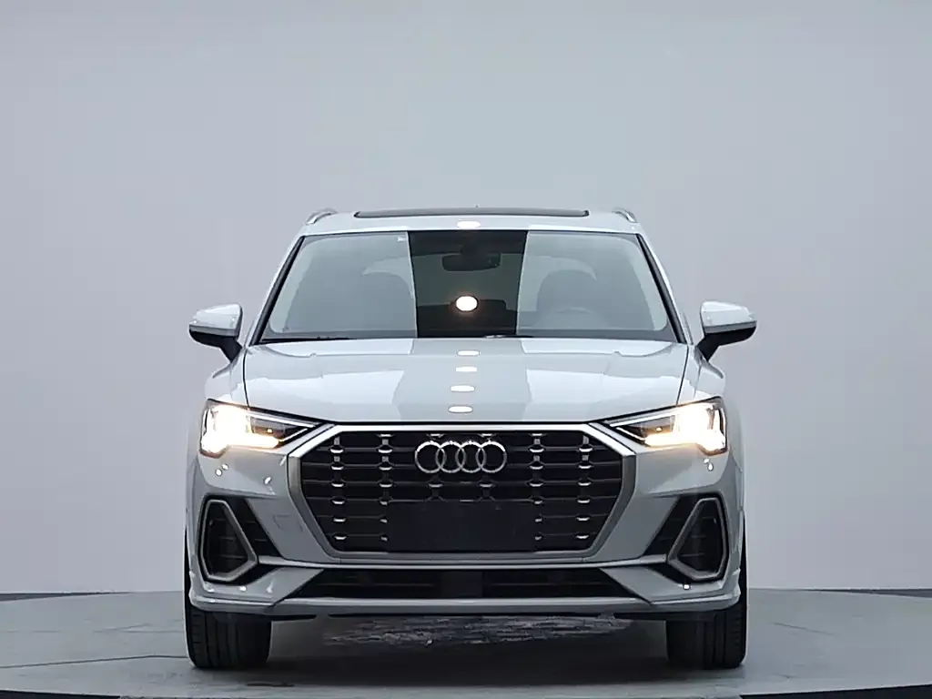 Audi Q3 — фото 3