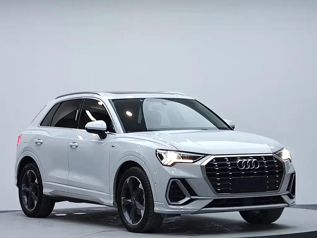Audi Q3 — фото 2