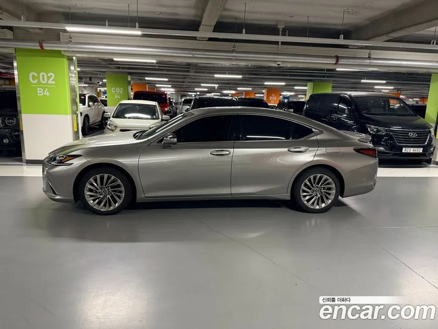 Lexus ES 2023 из KR, фото 6