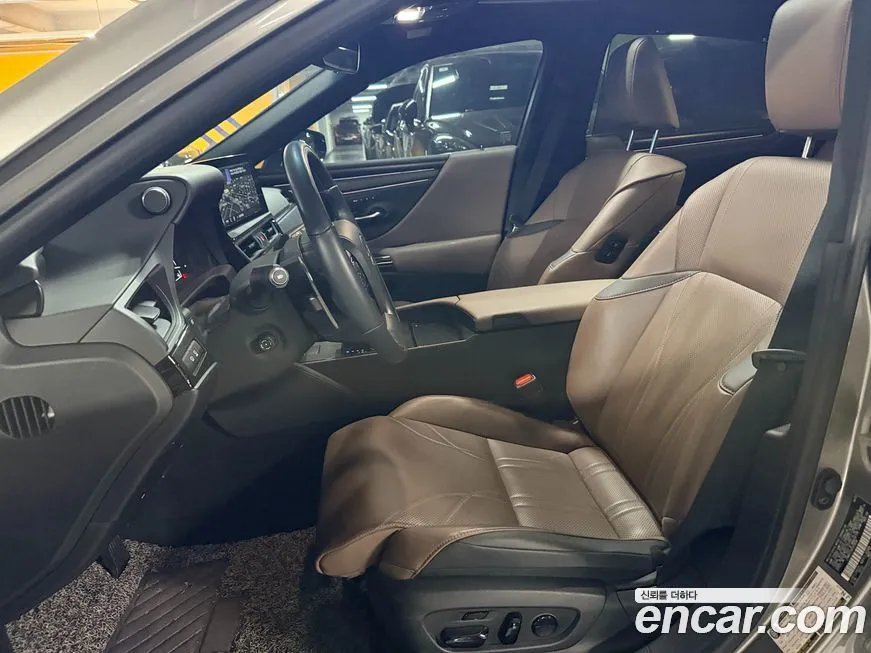 Lexus ES 2023 из KR, фото 5