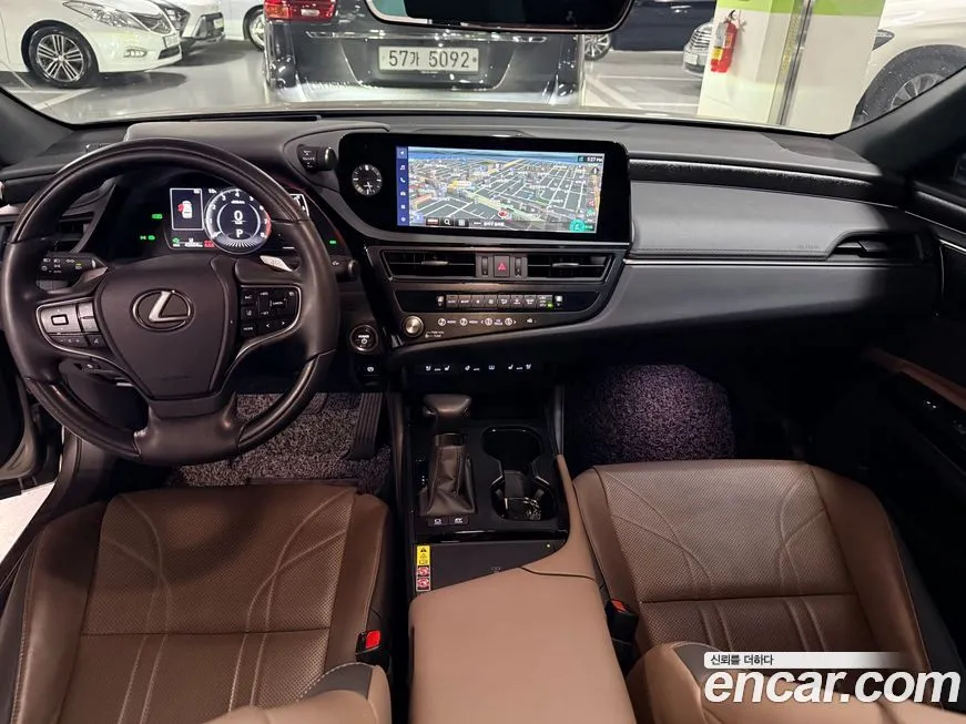 Lexus ES 2023 из KR, фото 9