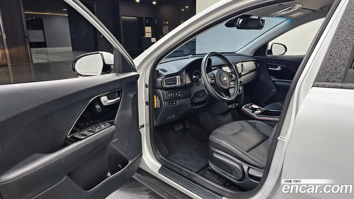 Kia Niro 2021 из KR, фото 8