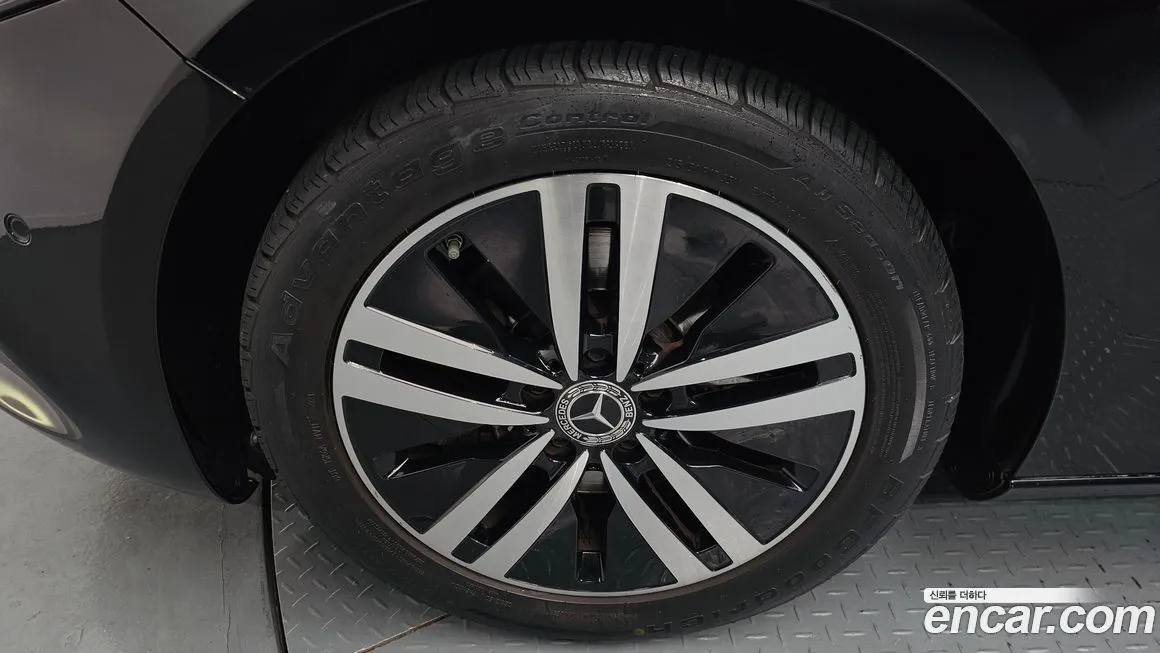 Mercedes-Benz A-Class 2021 из KR, фото 10