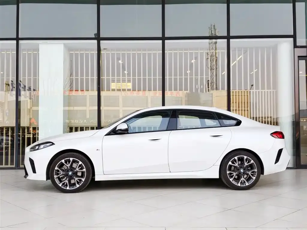 BMW 2 Series 2025 из CN, фото 3
