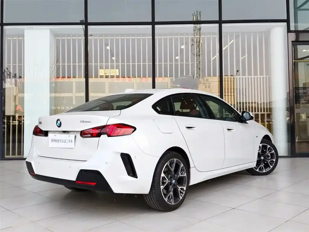 BMW 2 Series 2025 из CN, фото 5
