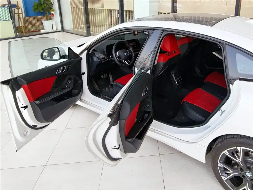 BMW 2 Series 2025 из CN, фото 7