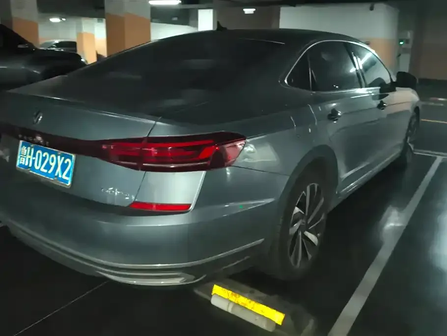 Volkswagen Passat — фото 2