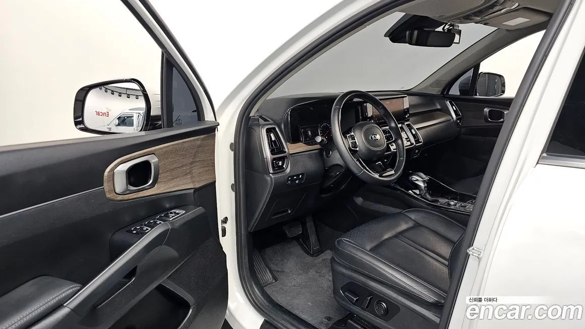 Kia Sorento — фото 3