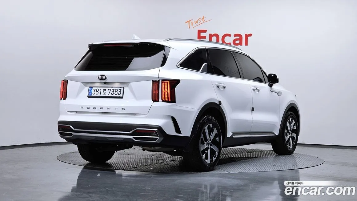 Kia Sorento — фото 7