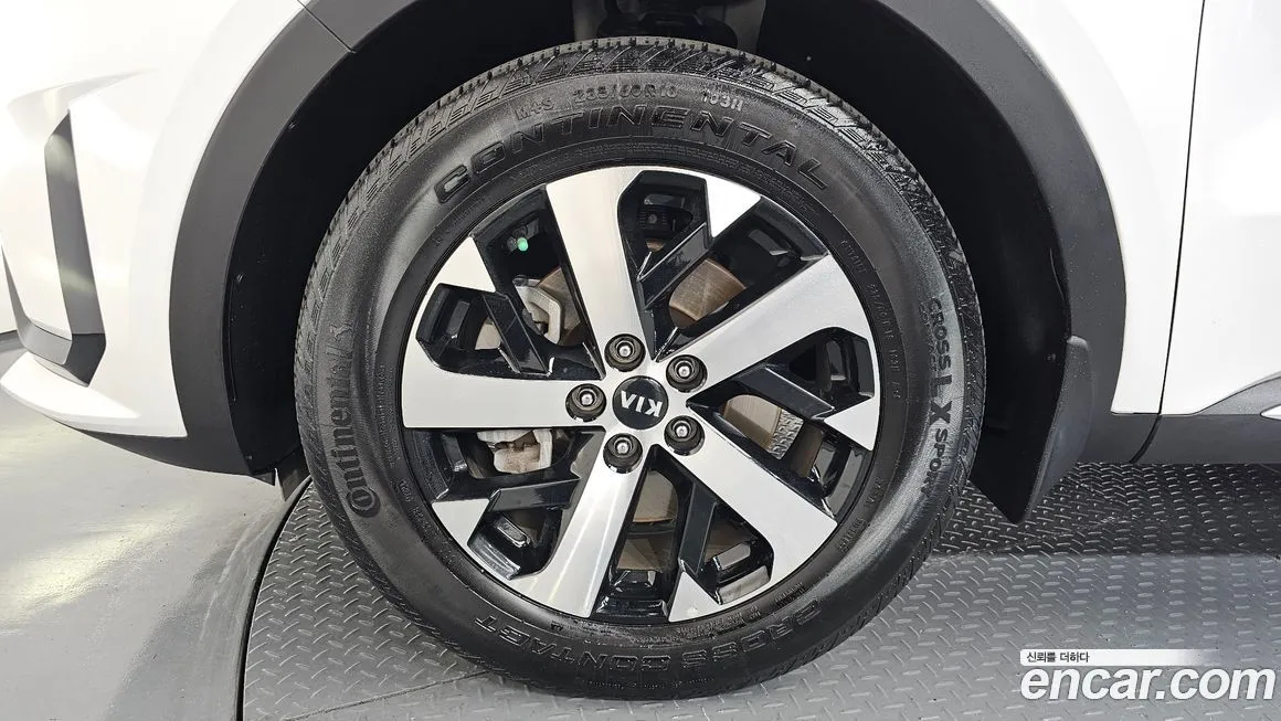 Kia Sorento — фото 9