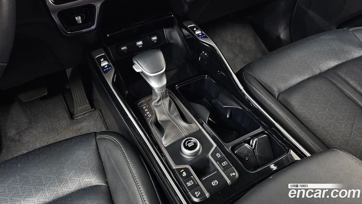 Kia Sorento — фото 10