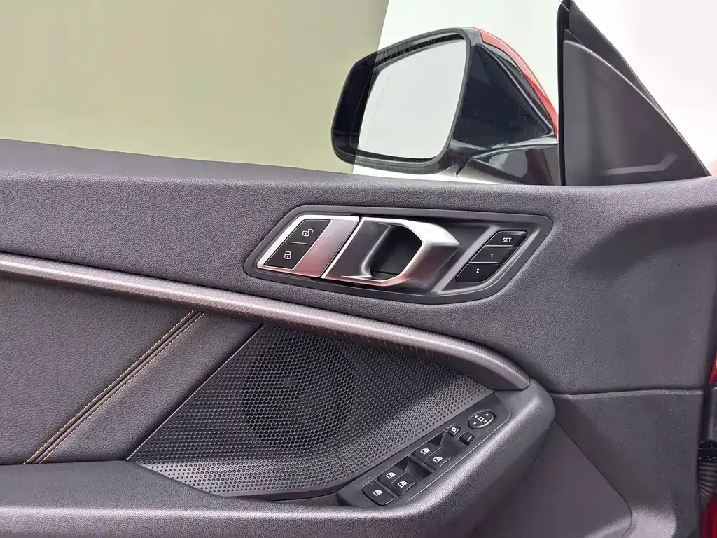 BMW 2 Series (Import) — фото 9