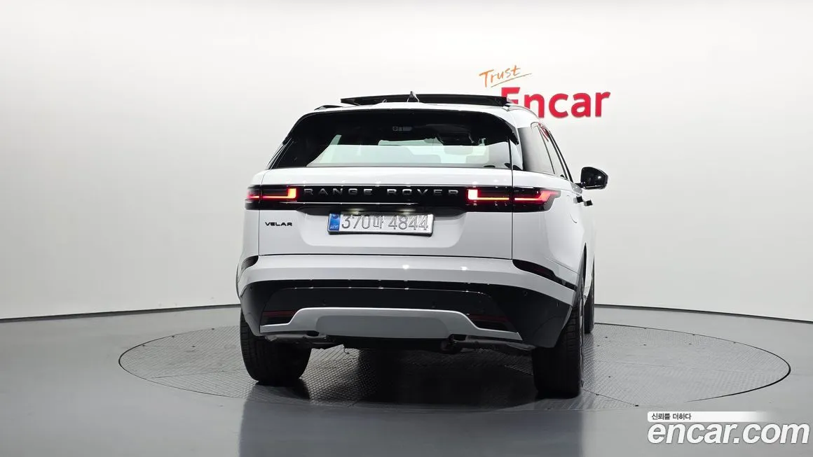 Land Rover Range Rover Velar 2026 из KR, фото 8