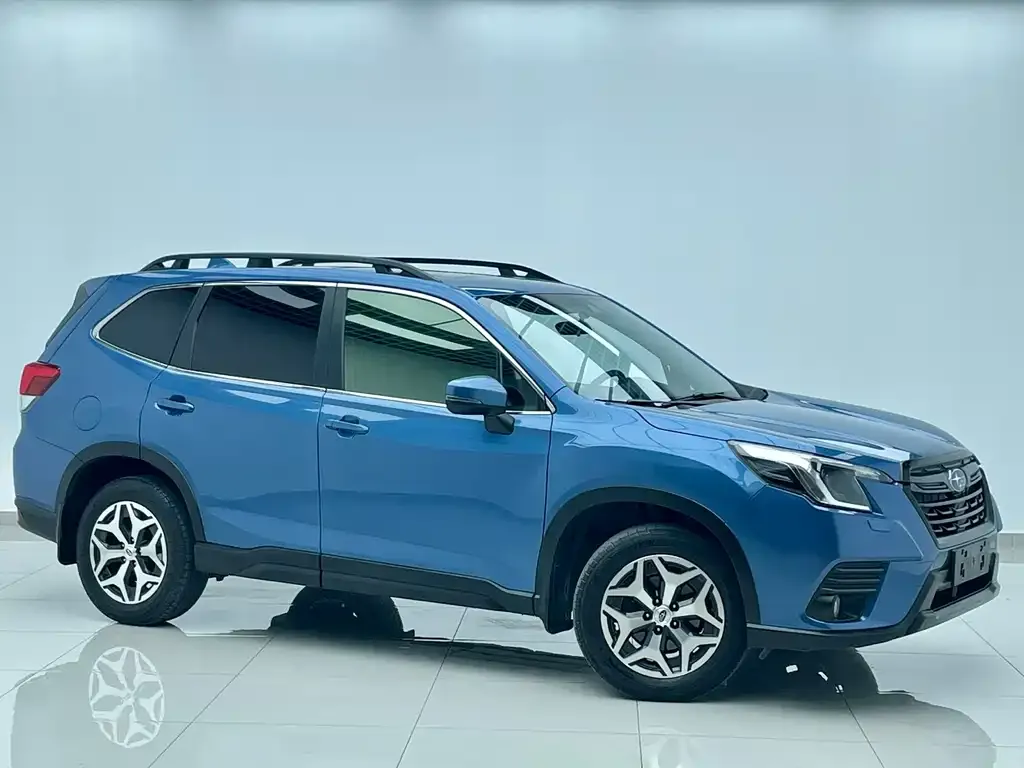 Subaru Forester 2022 из CN, фото 2