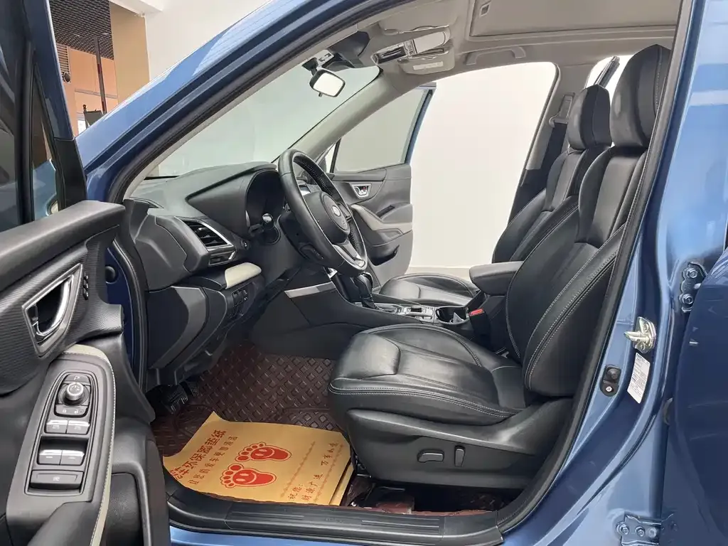 Subaru Forester 2022 из CN, фото 5
