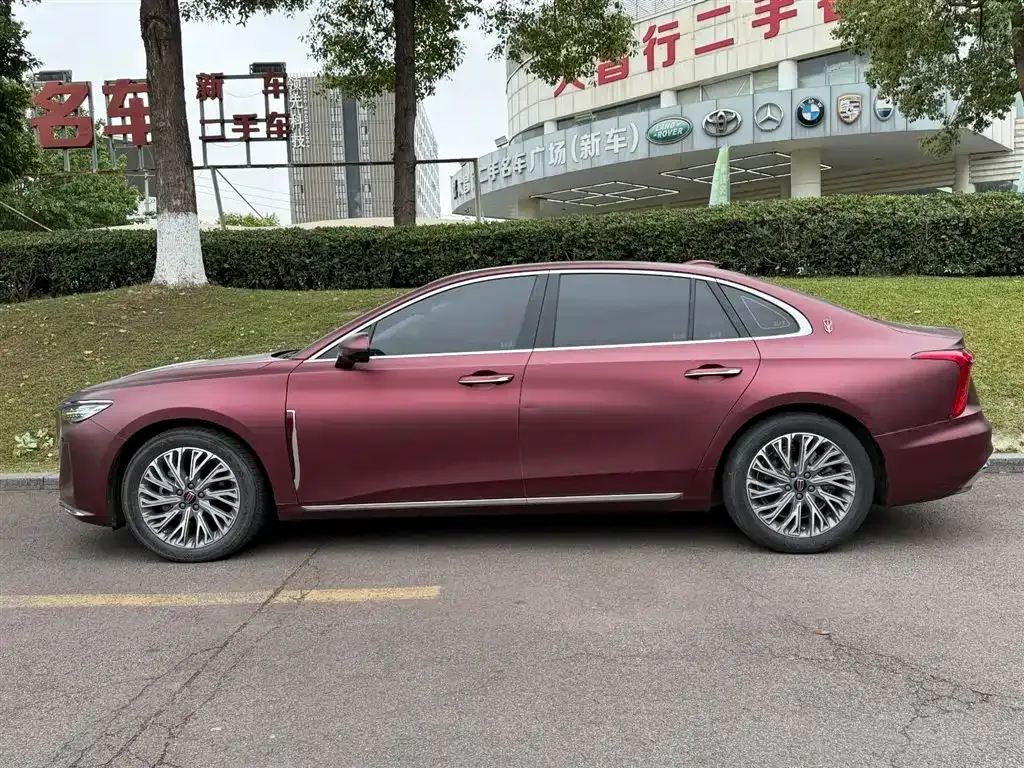 Hongqi H5 — фото 10