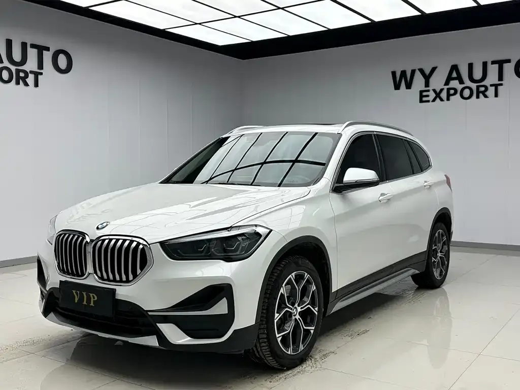 BMW X1 — фото 1