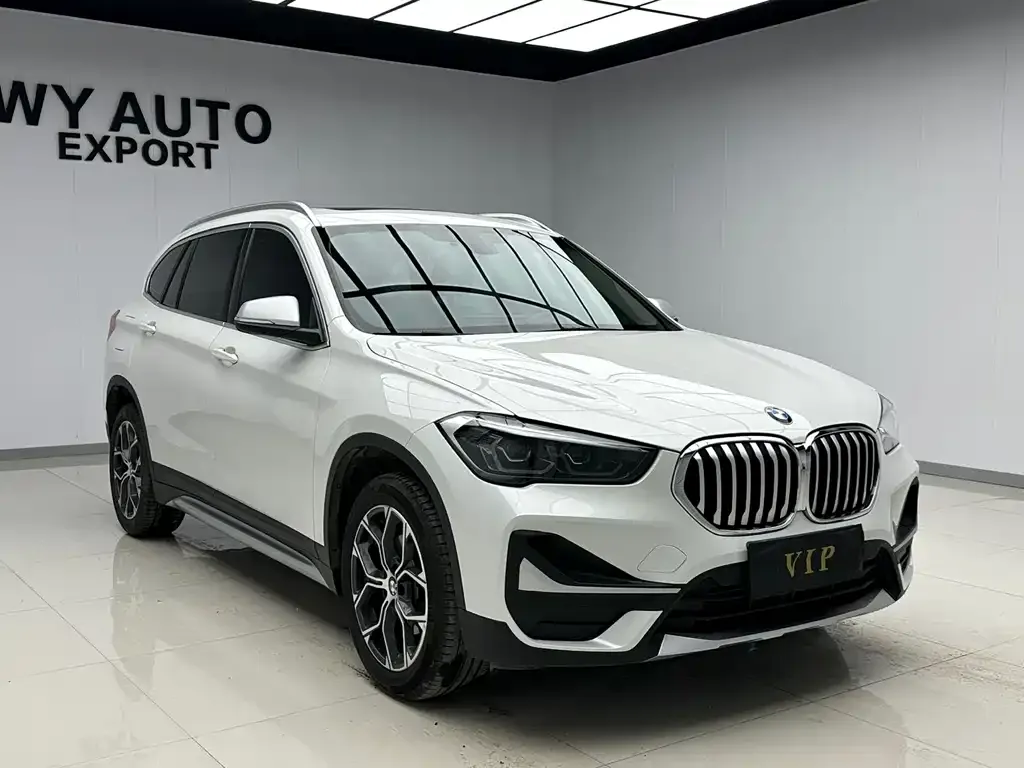 BMW X1 — фото 7