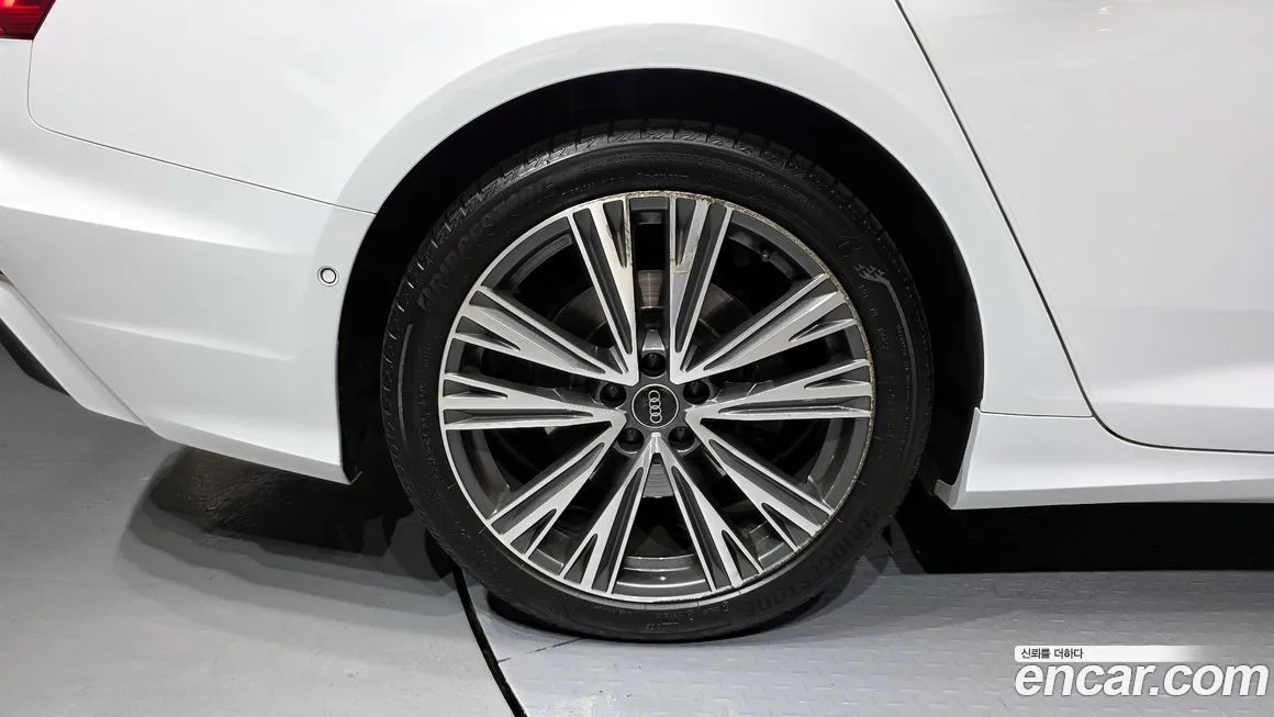 Audi A6 2021 из KR, фото 8