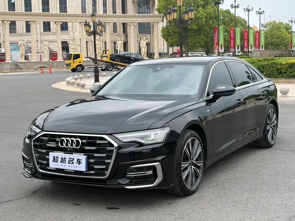 Audi A6L — фото 1