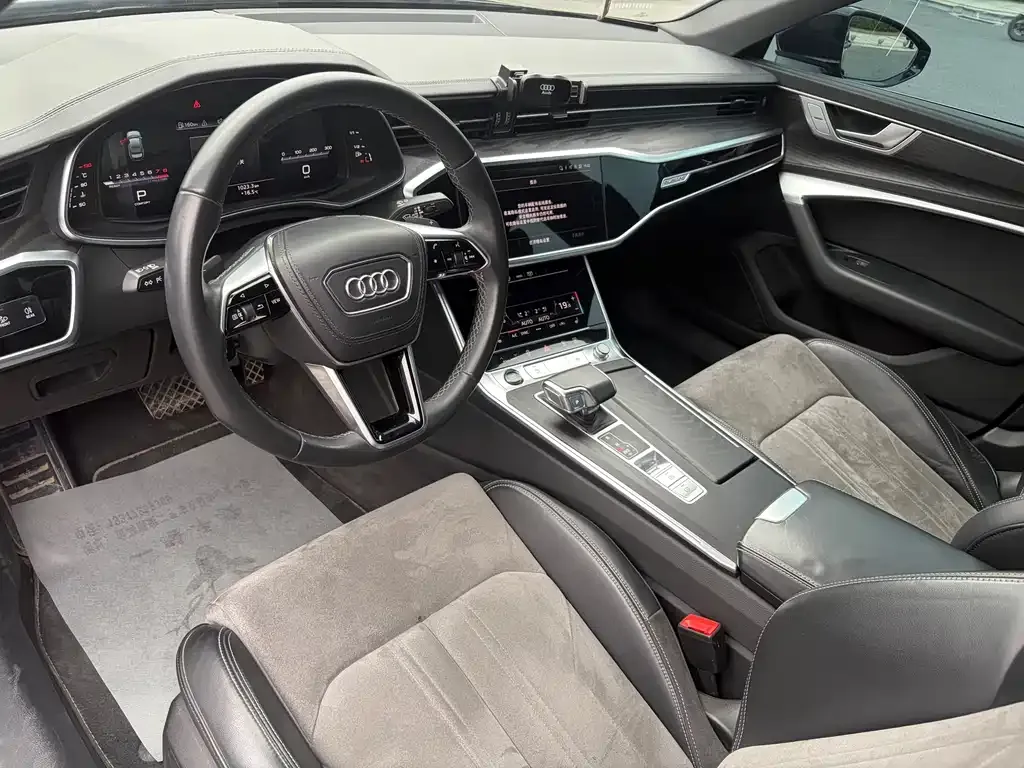 Audi A6L — фото 5