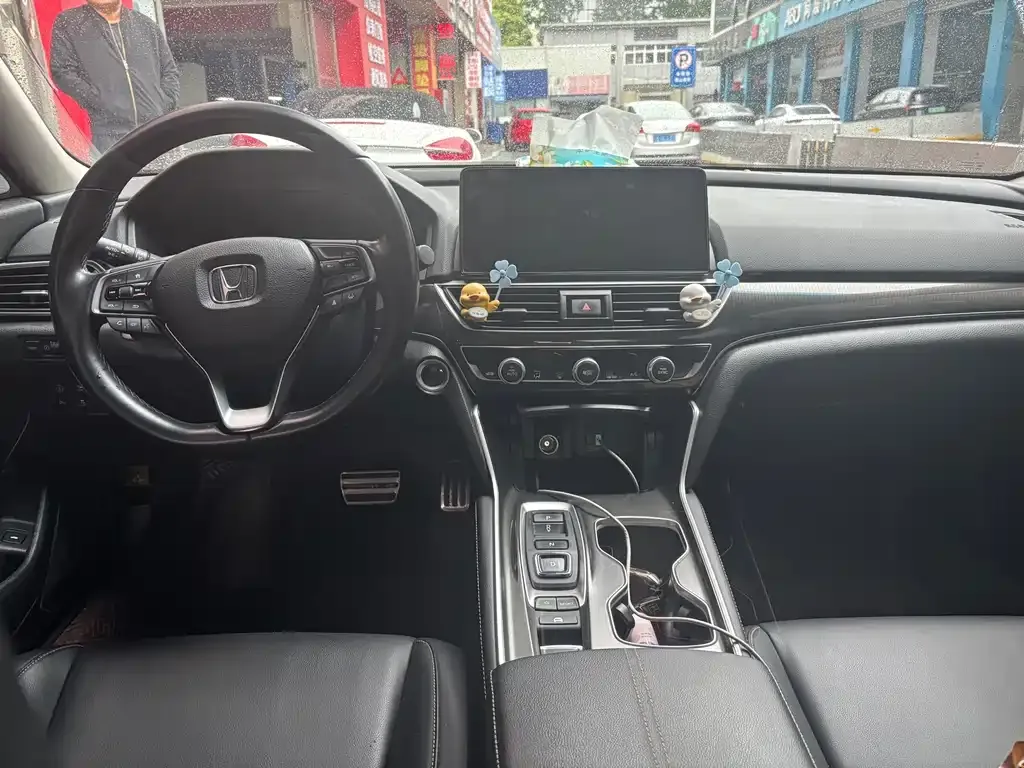Honda Accord — фото 5