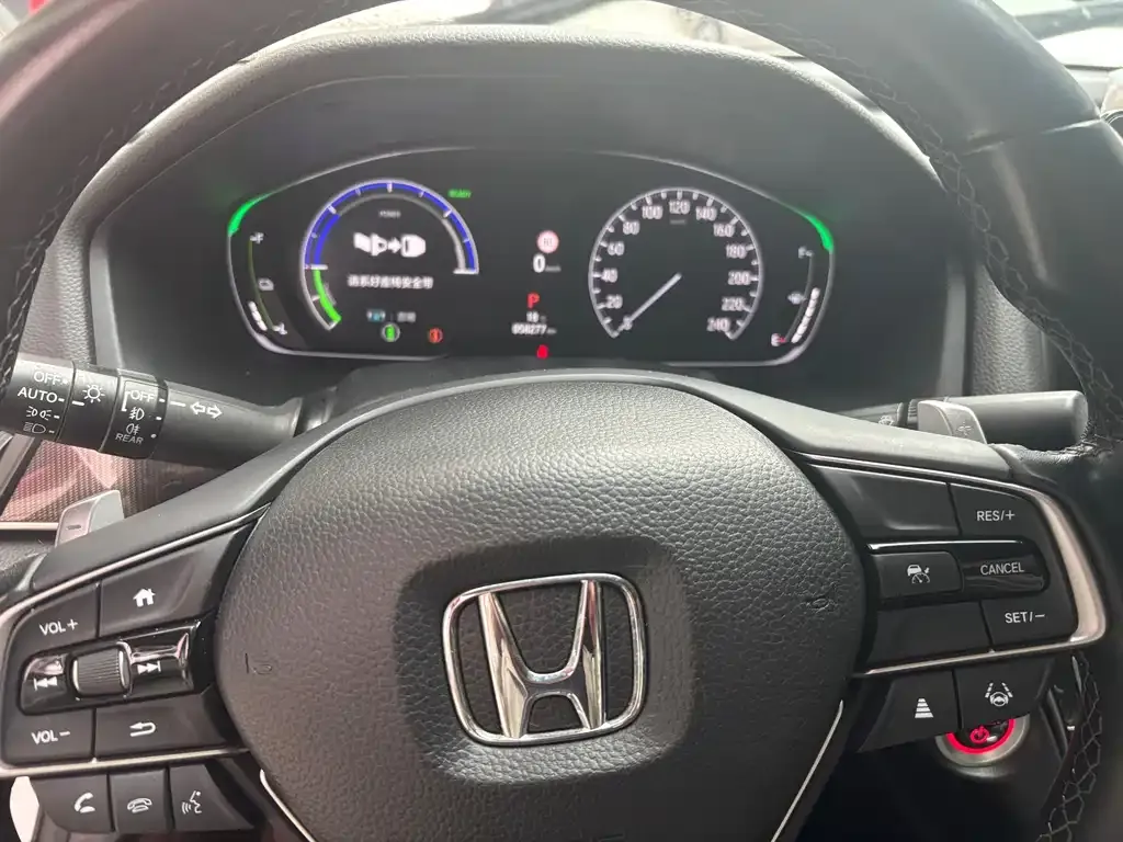 Honda Accord — фото 4