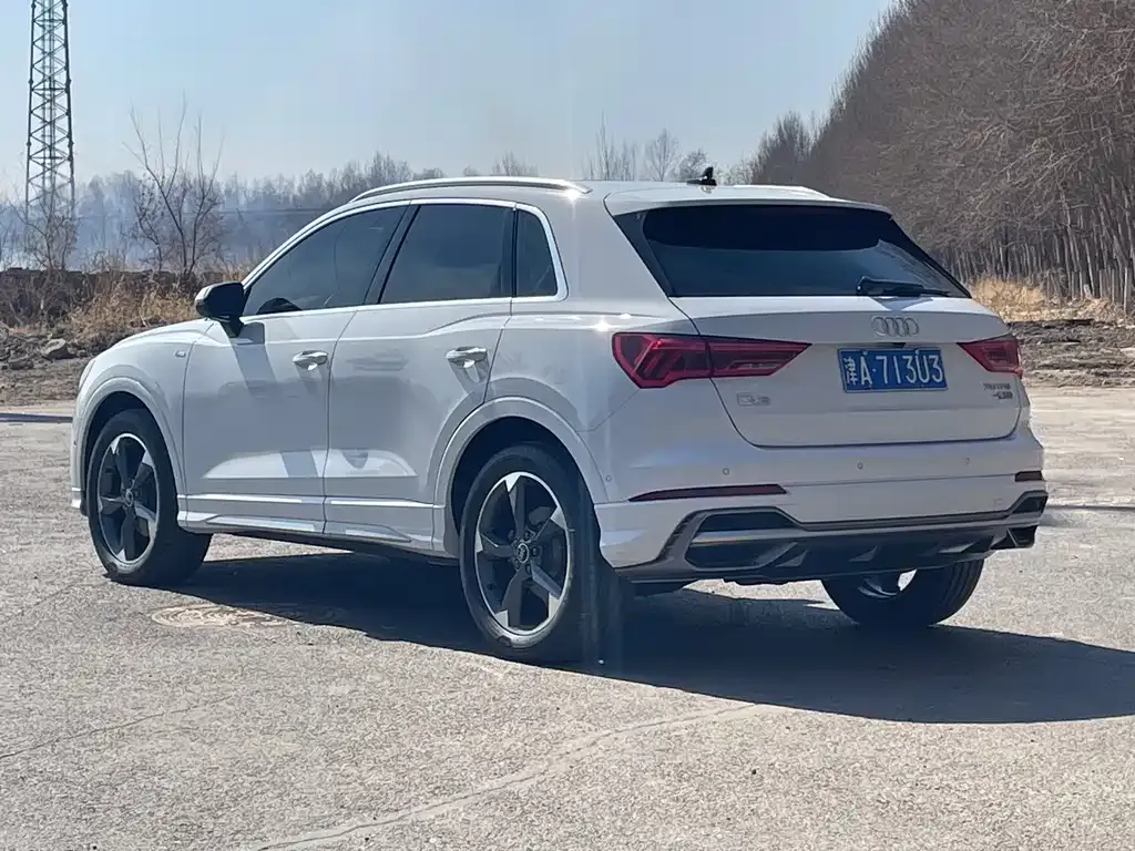 Audi Q3 — фото 4
