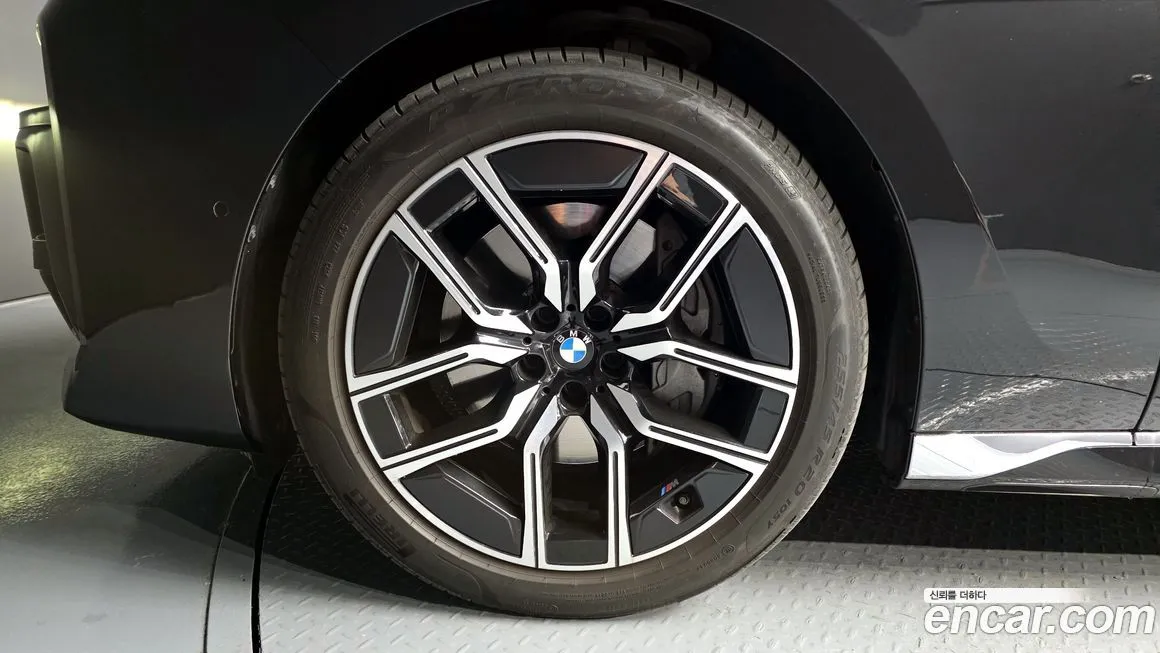 BMW 7-Series 2023 из KR, фото 8