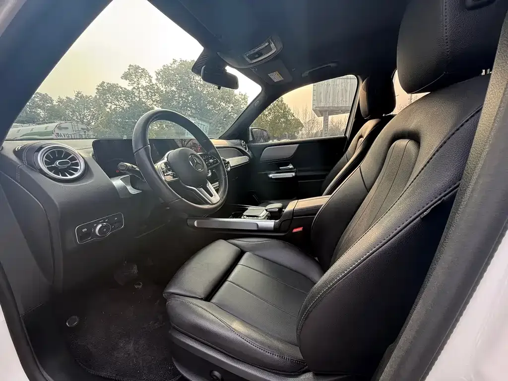 Mercedes-Benz GLB 2023 из CN, фото 2
