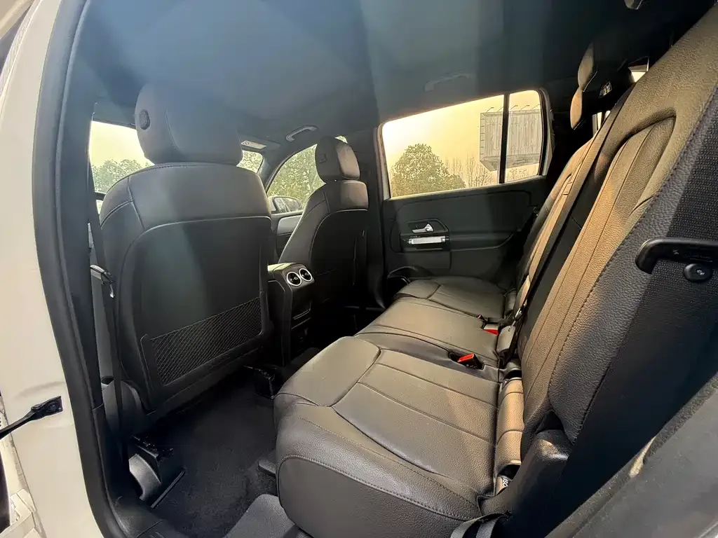 Mercedes-Benz GLB 2023 из CN, фото 3