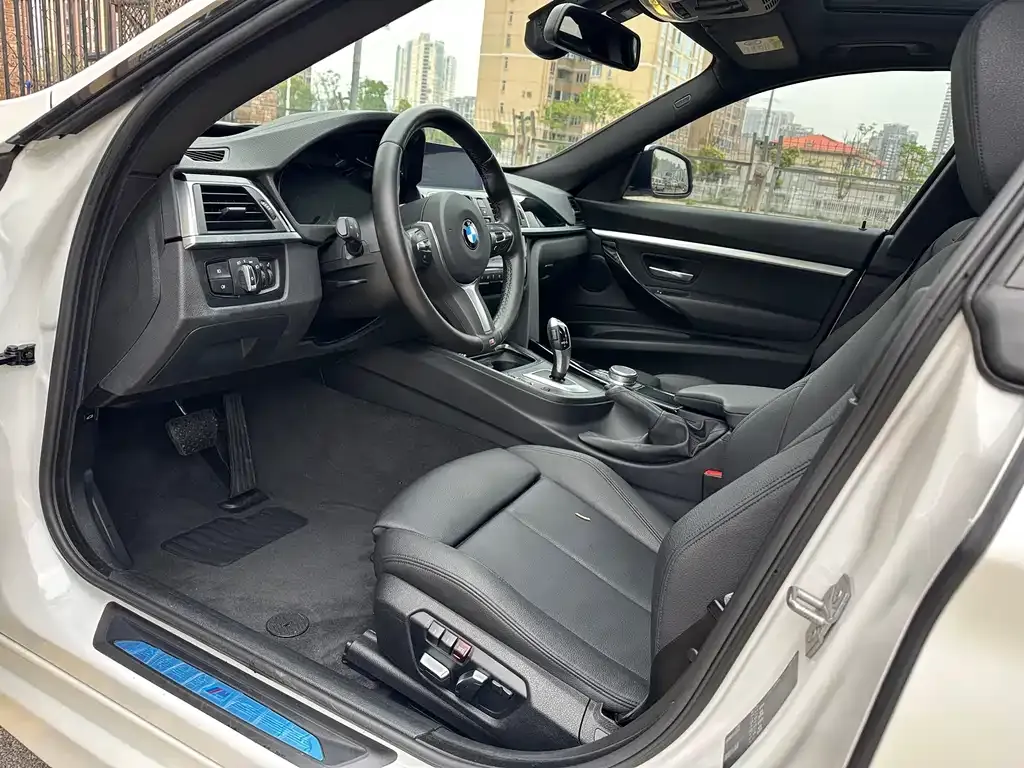 BMW 3 Series GT 2021 из CN, фото 2